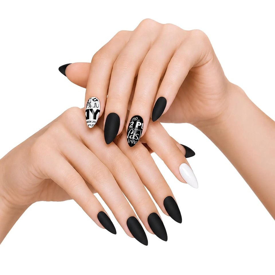 YOLO Pro Nails Press-On Nails – Black × White
