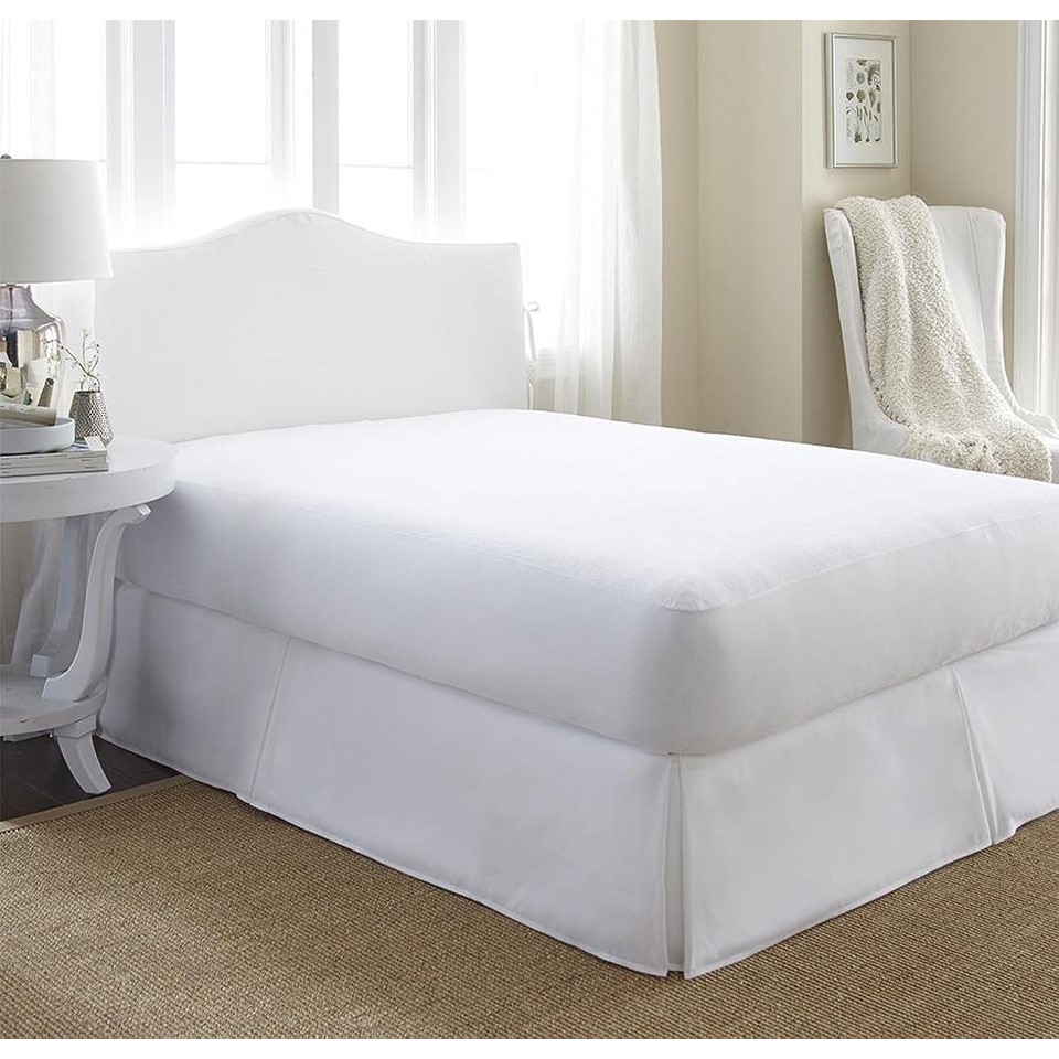 Queen Fitted Waterproof Mattress Protector  200 x 200 cm - White
